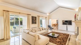 Villa for sale in Cascada de Camojan, Marbella Golden Mile