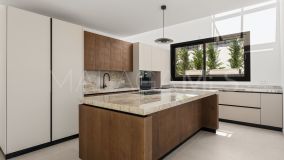 Villa for sale in Cortijo Blanco, San Pedro de Alcantara