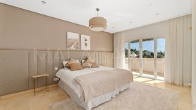 Villa for sale in Los Naranjos Golf, Nueva Andalucia