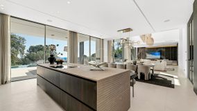 Villa en venta en Cascada de Camojan, Marbella Golden Mile