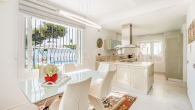 Villa for sale in Los Monteros Playa, Marbella Öst