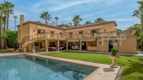 Preciosa villa clásica de estilo mediterráneo con encanto y carácter en Las Brisas, Nueva Andalucía