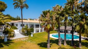 Elegante villa mediterránea de lujo en el exclusivo Club Las Lomas del Marbella, Milla de Oro de Marbella