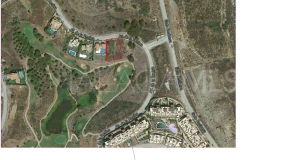 Terrain for sale in La Resina Golf, Estepona Est