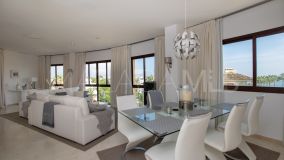 Penthouse for sale in Costalita, Estepona
