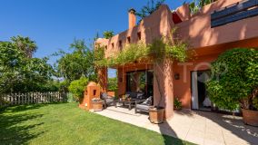 Se vende villa pareada en Monte Marbella Club