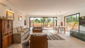 Villa en venta en Nagüeles con 4 dormitorios
