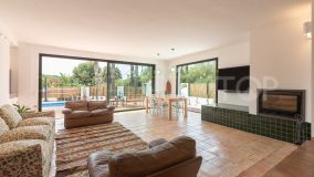 Villa en venta con 4 dormitorios en Nagüeles