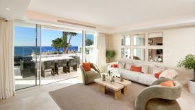 Luxurious beachfront apartment at Marina Puente Romano, Golden Mile