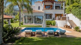 Villa en venta en El Madroñal, Benahavis