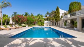 Villa for sale in Guadalmina Baja, San Pedro de Alcantara
