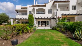 Adosado en venta en Las Brisas, Nueva Andalucia