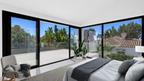 Villa for sale in Alta Vista, San Pedro de Alcantara