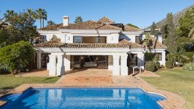 Villa for sale in Balcones de Sierra Blanca, Marbella Golden Mile