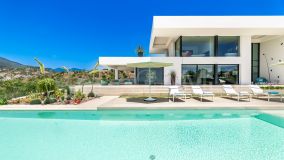 Villa for sale in La Quinta, Benahavis