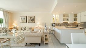 Markplanslägenhet for sale in Marina Puente Romano, Marbella Golden Mile