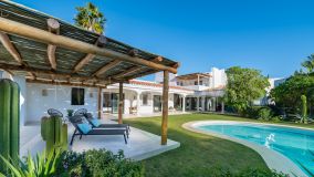 Villa for sale in Guadalmina Baja, San Pedro de Alcantara
