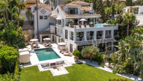 Villa for sale in Nueva Andalucia, Marbella