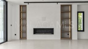 Villa for sale in Beach Side New Golden Mile, Estepona Öst