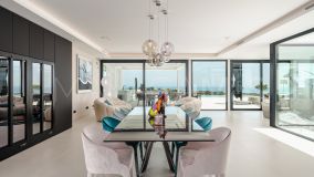 Villa for sale in Altos del Paraiso, Benahavis