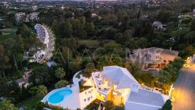 Villa for sale in El Herrojo, Benahavis