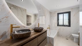 Villa en venta en Altos del Rodeo, Nueva Andalucia