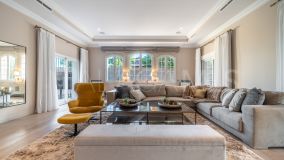 Villa for sale in Nueva Andalucia, Marbella