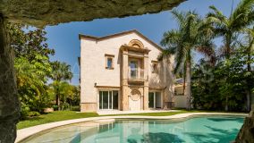 Villa zu verkaufen in Los Monteros, Marbella Ost