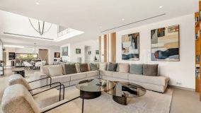 Villa for sale in Cascada de Camojan, Marbella Golden Mile
