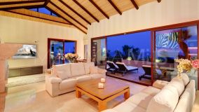 Duplex Penthouse for sale in Kempinski, Estepona Est