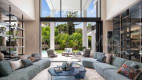 Villa for sale in Nueva Andalucia, Marbella