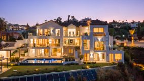 Villa for sale in Los Flamingos, Benahavis