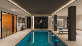 Villa for sale in La Alqueria, Benahavis