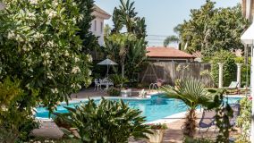 Villa for sale in Cortijo Blanco, San Pedro de Alcantara