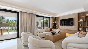 Villa for sale in Atalaya de Rio Verde, Nueva Andalucia