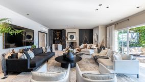 Villa for sale in Nueva Andalucia, Marbella