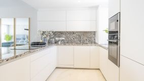Town House for sale in Los Naranjos, Nueva Andalucia