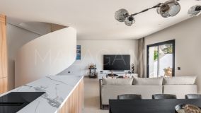Triplex for sale in Aloha Gardens, Nueva Andalucia
