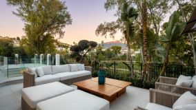 Villa en venta en El Herrojo, Benahavis