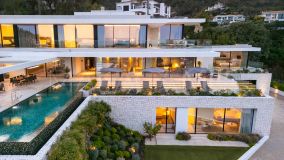Villa for sale in El Madroñal, Benahavis