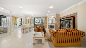 Lägenhet for sale in Bahia de Banus, Marbella - Puerto Banus