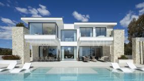 Villa for sale in La Quinta, Benahavis