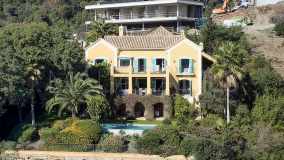 Villa for sale in El Madroñal, Benahavis
