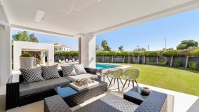 Villa for sale in Altos de Puente Romano, Marbella Golden Mile