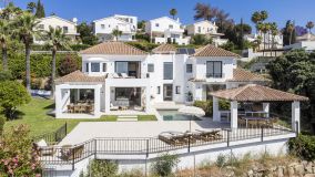 Villa en venta en El Paraiso, Estepona Este