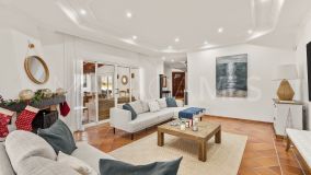 Villa for sale in Las Chapas, Marbella Öst
