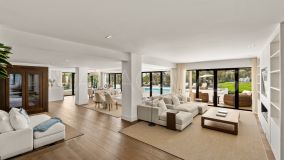 Villa zu verkaufen in Los Naranjos, Nueva Andalucia