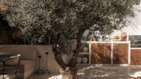 Town House for sale in El Naranjal, Nueva Andalucia