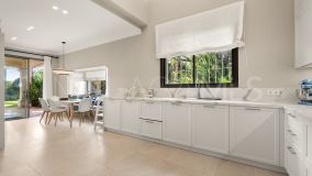 Villa en venta en Rocio de Nagüeles, Marbella Golden Mile