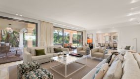 Villa en venta en Rocio de Nagüeles, Marbella Golden Mile